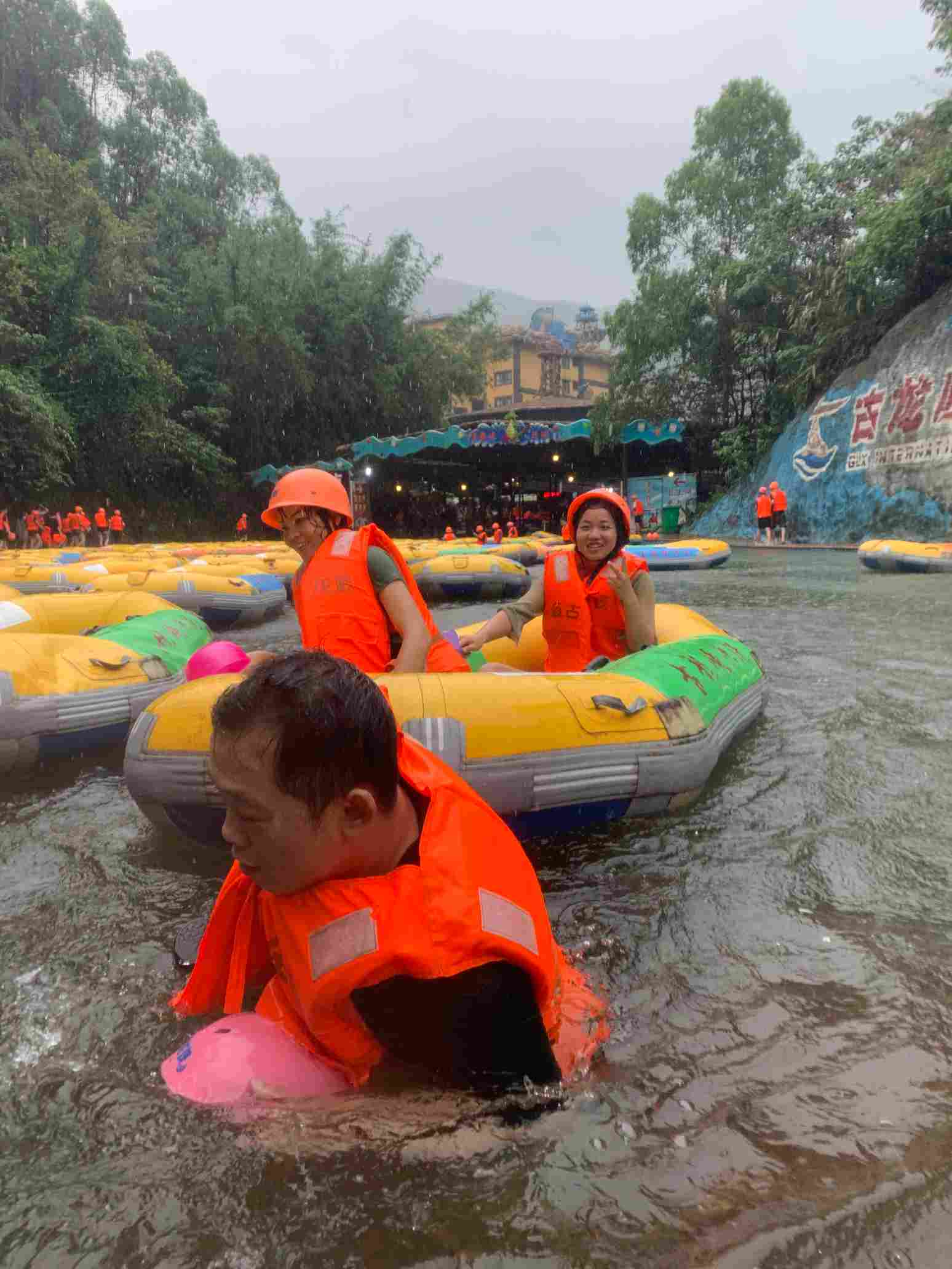 肇慶區(qū)域激情5月之清遠(yuǎn)漂流